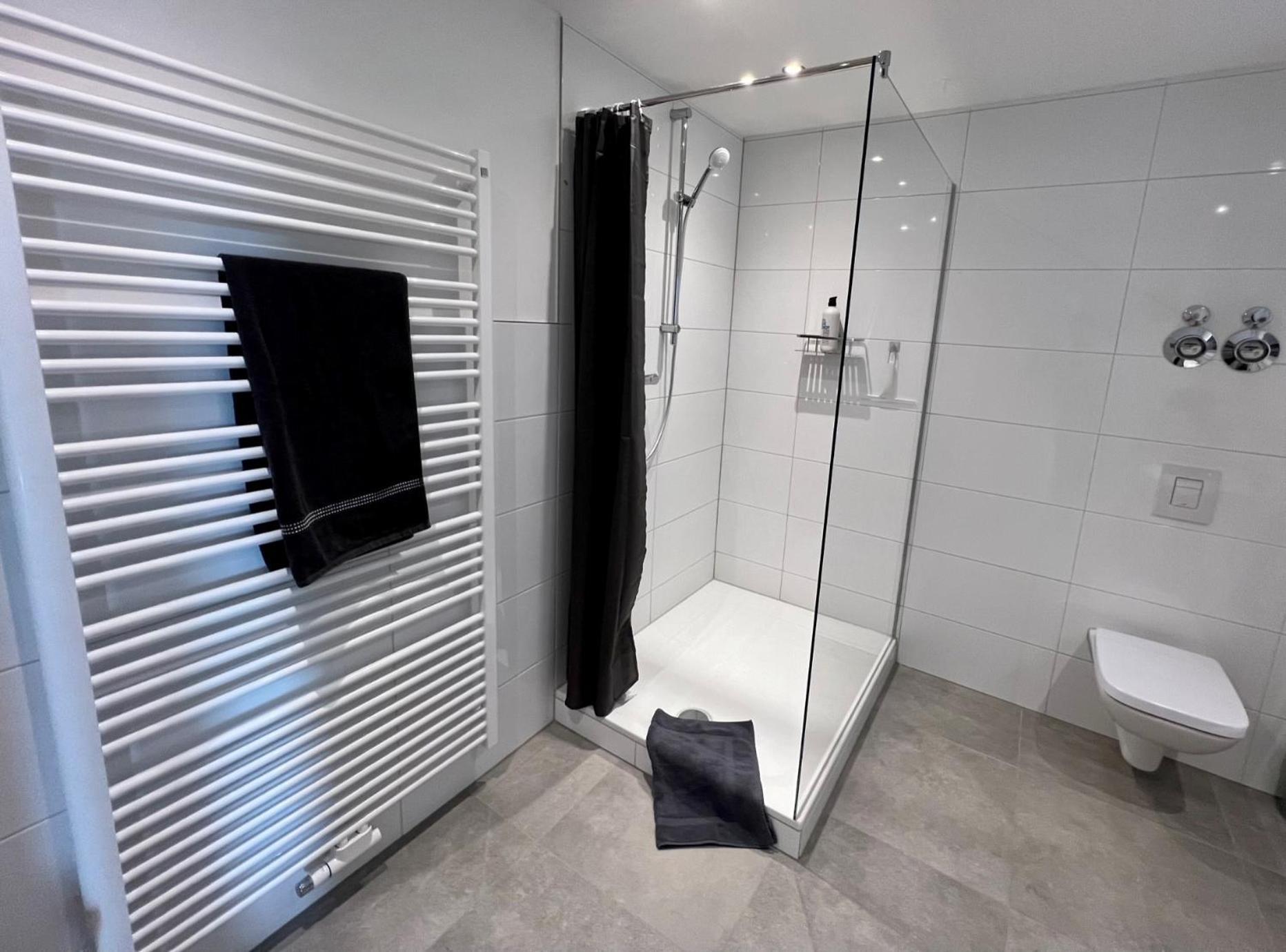 Piso Superior - Exklusives Apartment An Der Promenade Mit Rheinsicht & Loggia Emmerich Ngoại thất bức ảnh